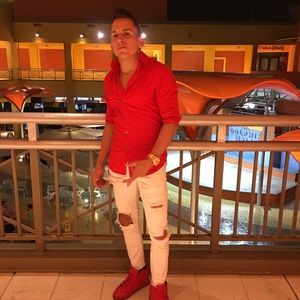 Meet your Posher, Elvis